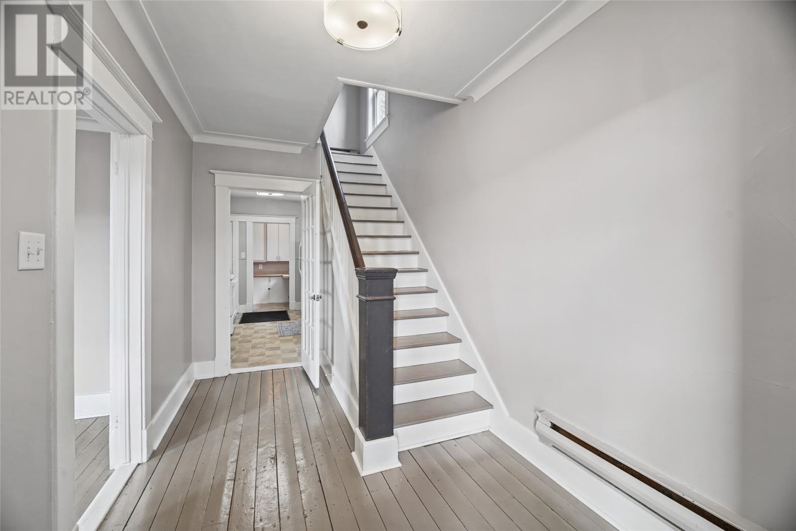 106 Cabot Street