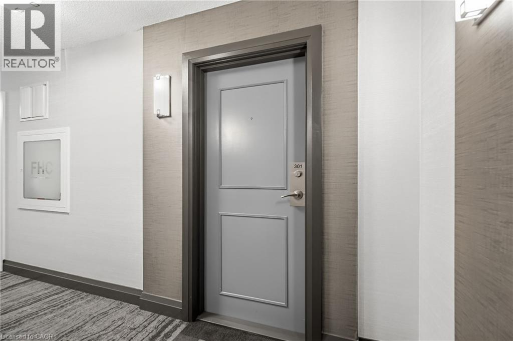 1150 PARKWEST Place Unit# 301