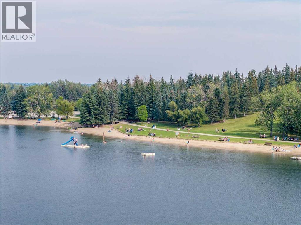 219, 20 Midpark Crescent SE