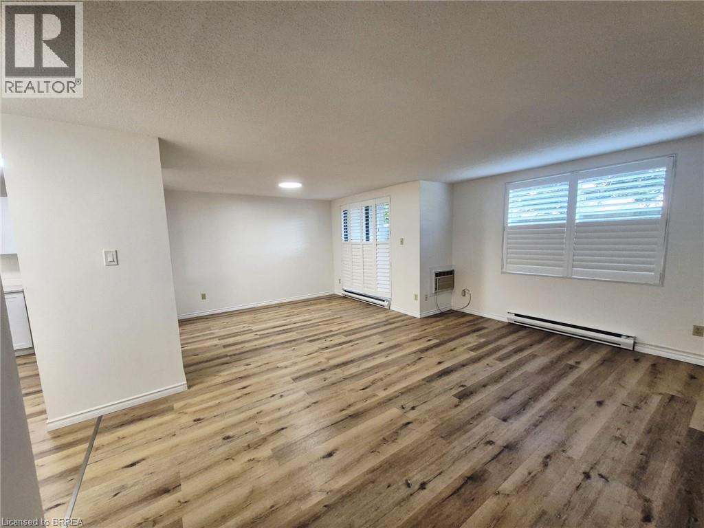 421 FAIRVIEW Drive Unit# 105
