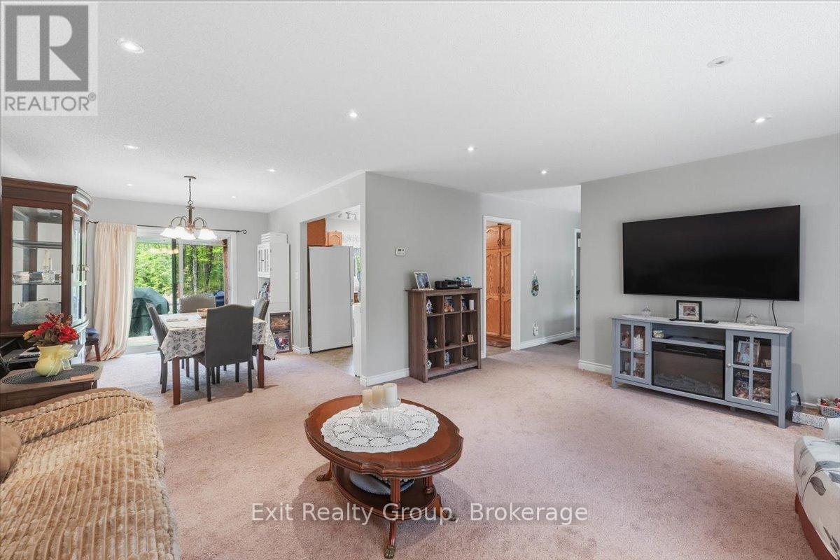 139 MARBLE POINT ROAD - Photo 4