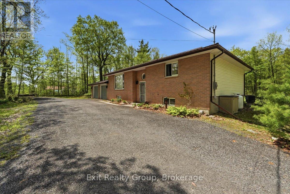 139 MARBLE POINT ROAD - Photo 2