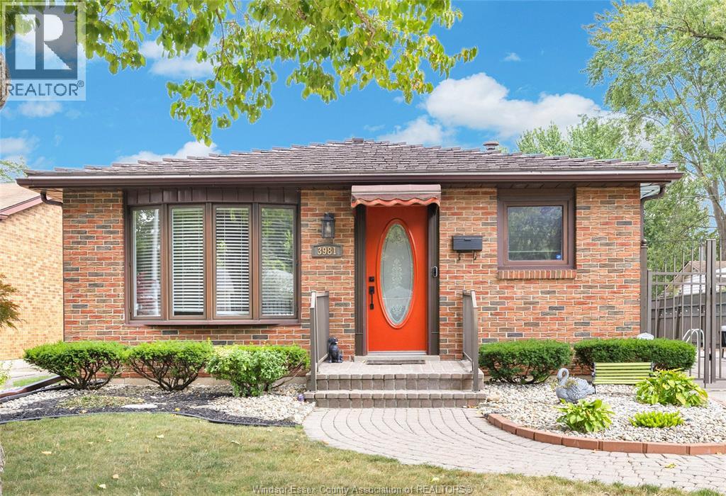3981 WHITNEY AVE, WINDSOR, ON N9C 2C7 - Image 4096428706.jpeg?d=l