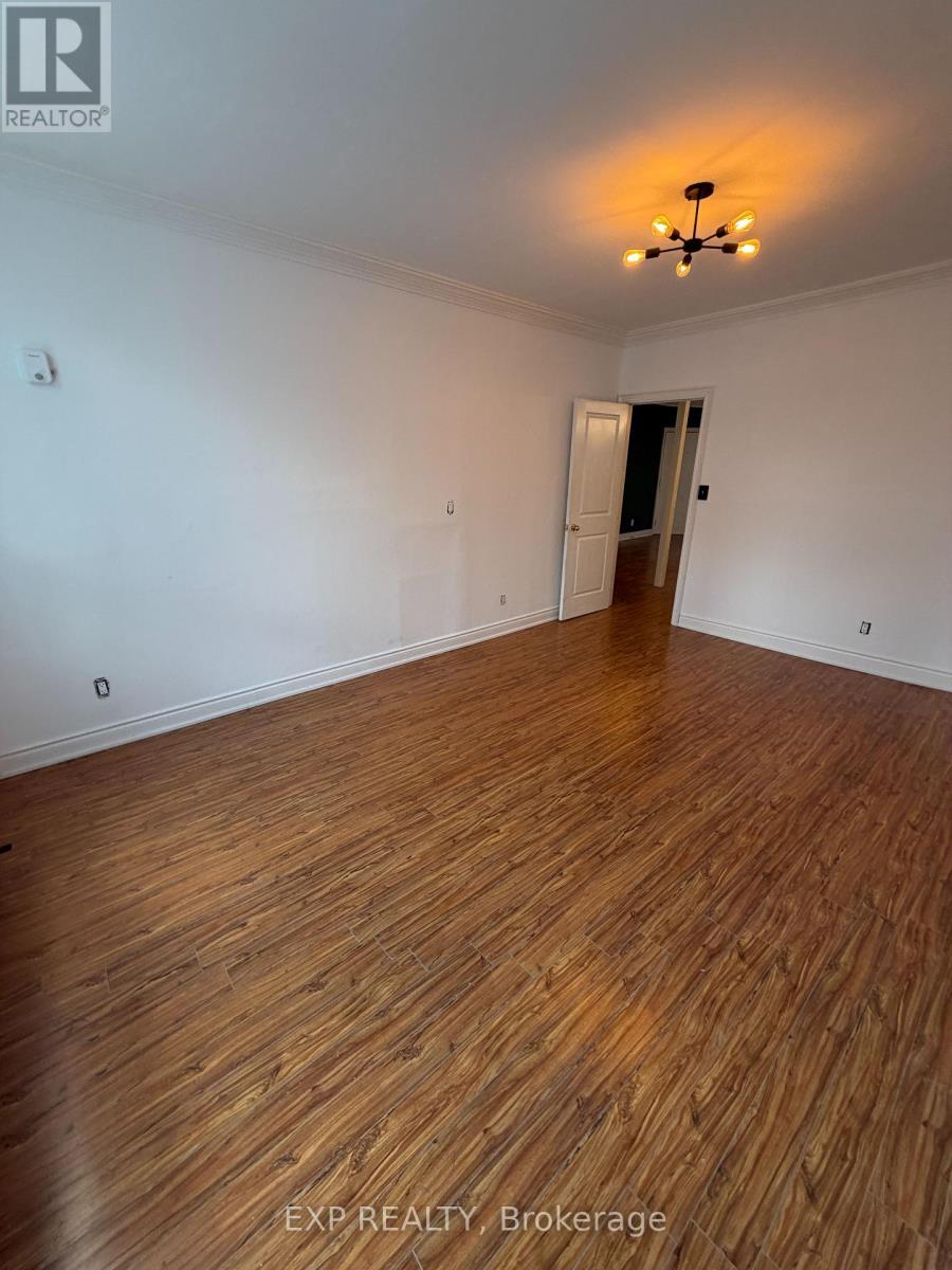 1 - 2878 DUNDAS STREET W