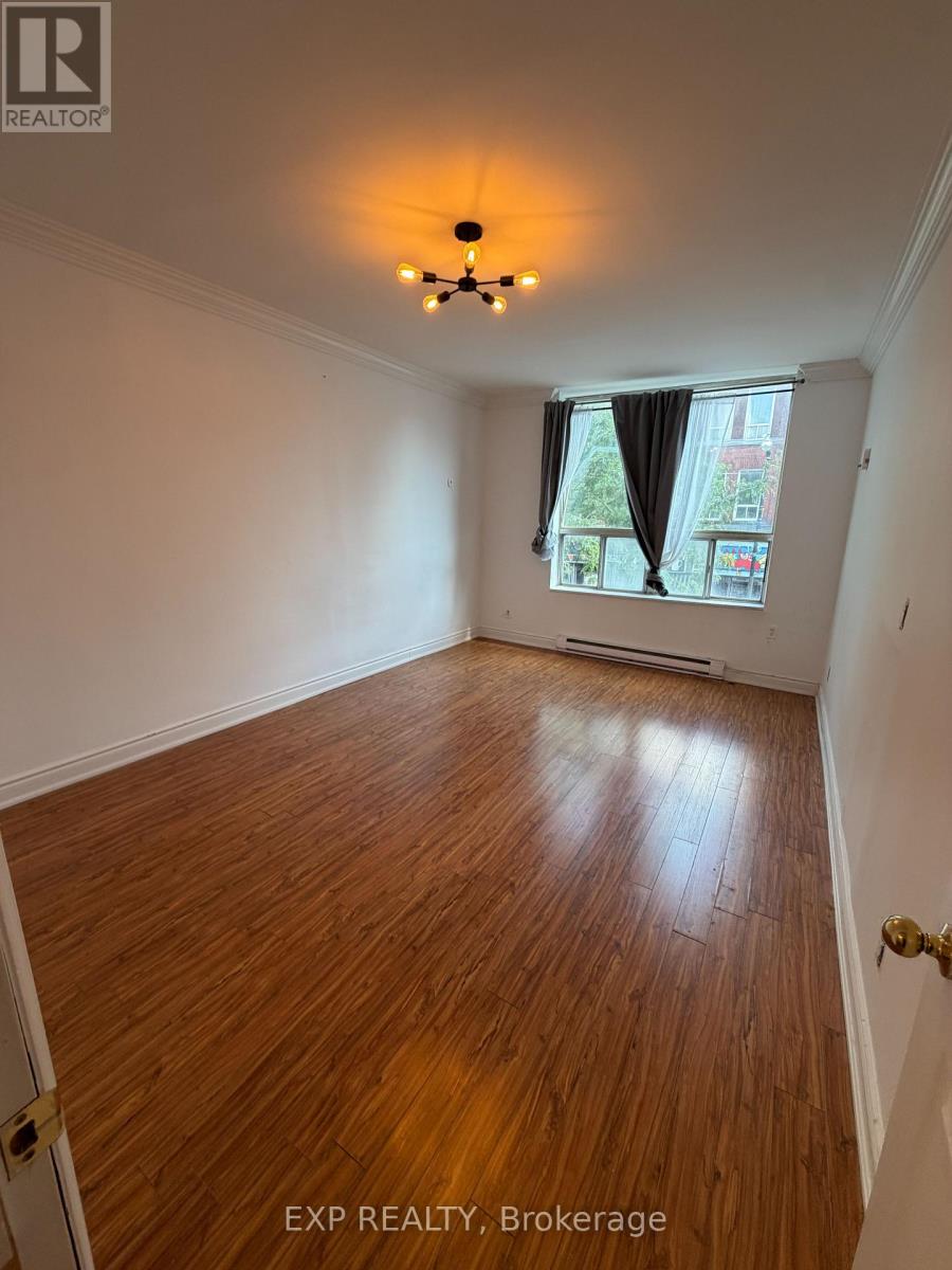 1 - 2878 DUNDAS STREET W