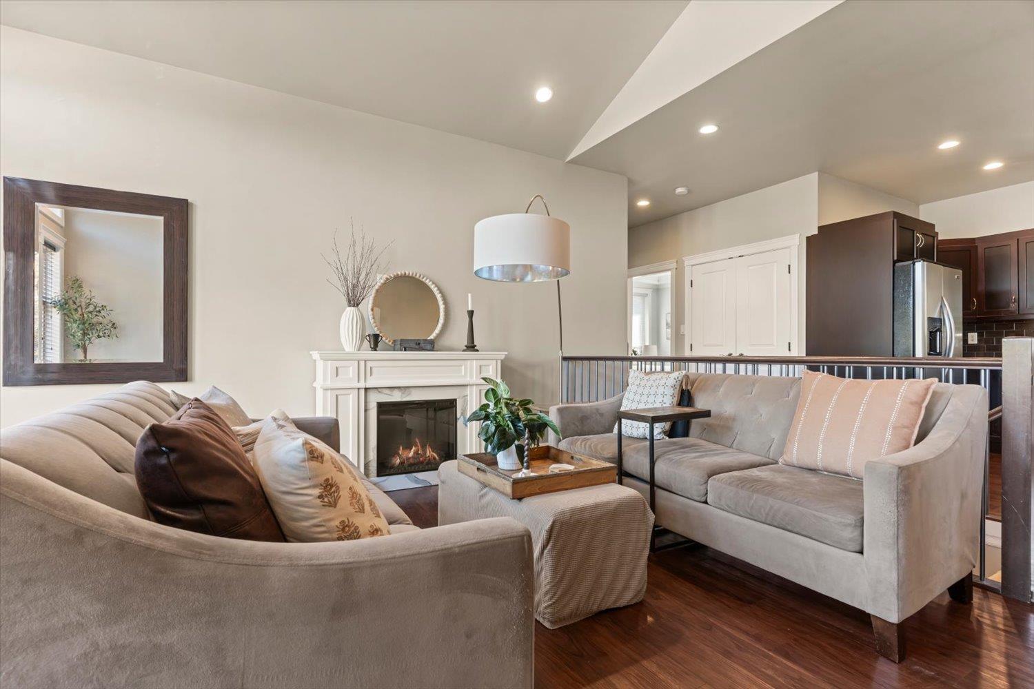 6898 CHEAM AVENUE, Agassiz