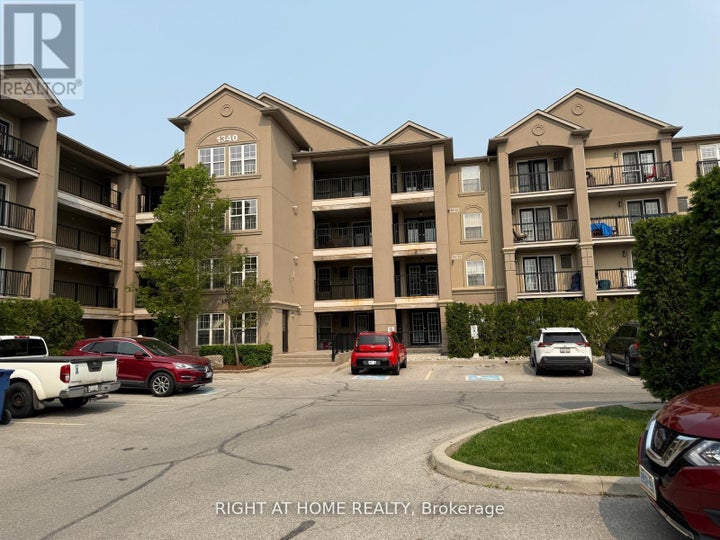 Photo 1 of 17 — 206 - 1340 MAIN STREET, Milton (DE Dempsey), ON L9T 7S6