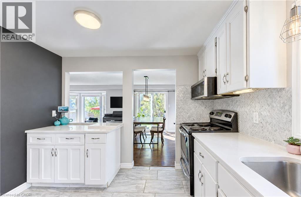 527B ROSEMEADOW Crescent