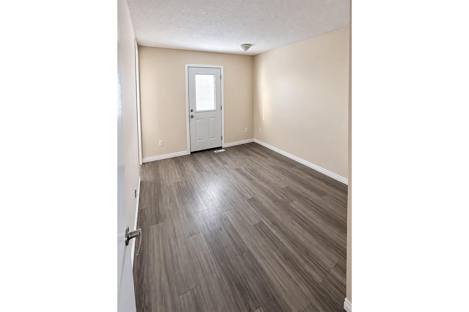 14212 114 ST NW