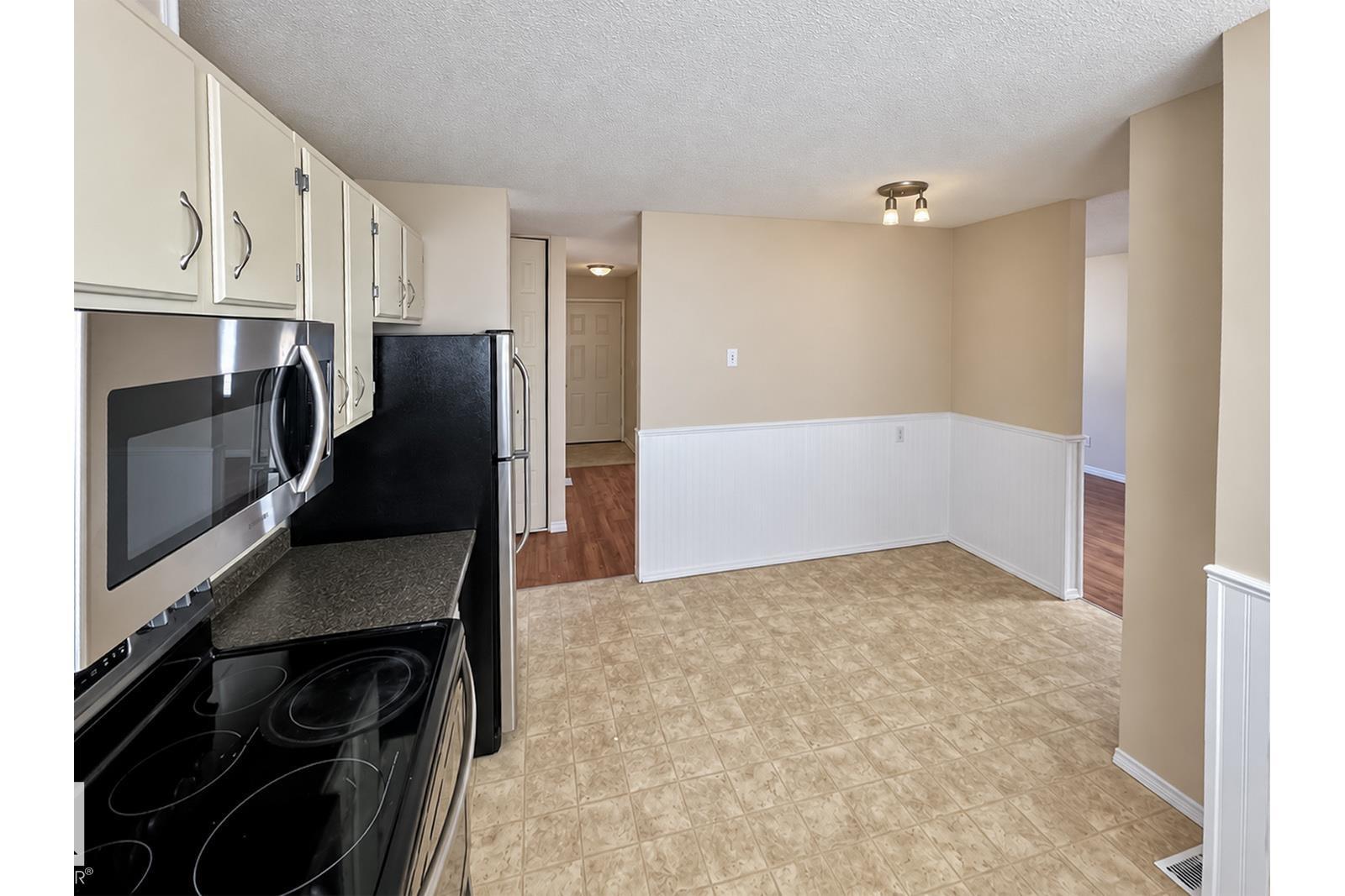 14212 114 ST NW