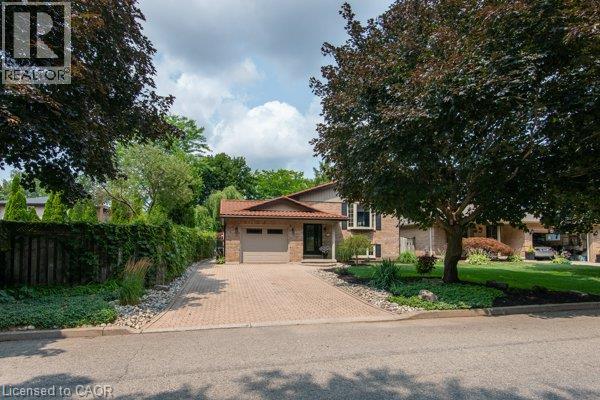 154 AMBLESIDE Court