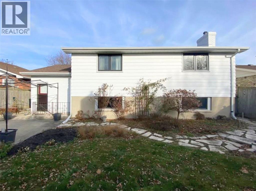 25 DURCO AVENUE