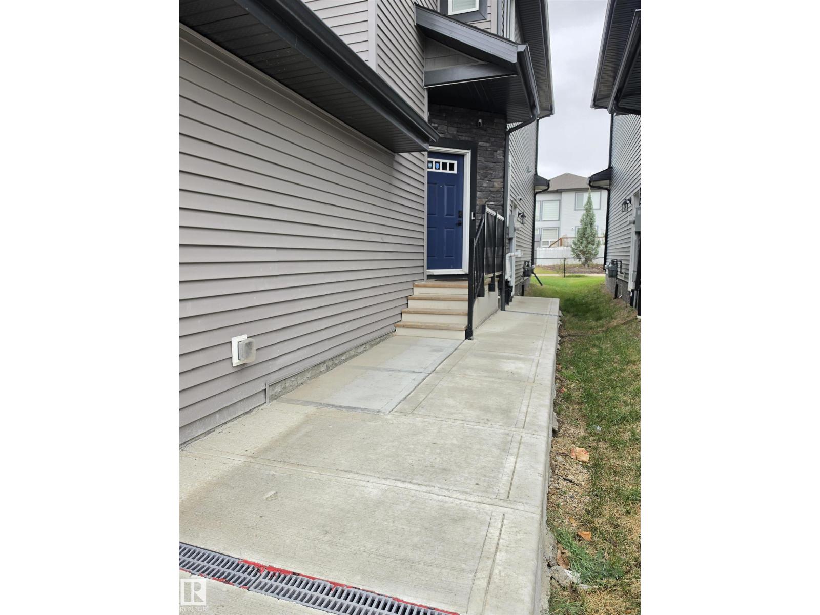 16228 19 Ave SW