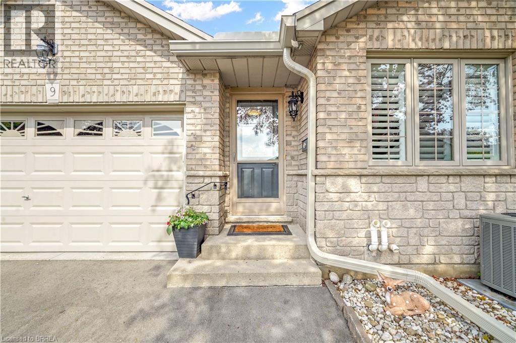 24 GRIFFITHS Drive Unit# 9