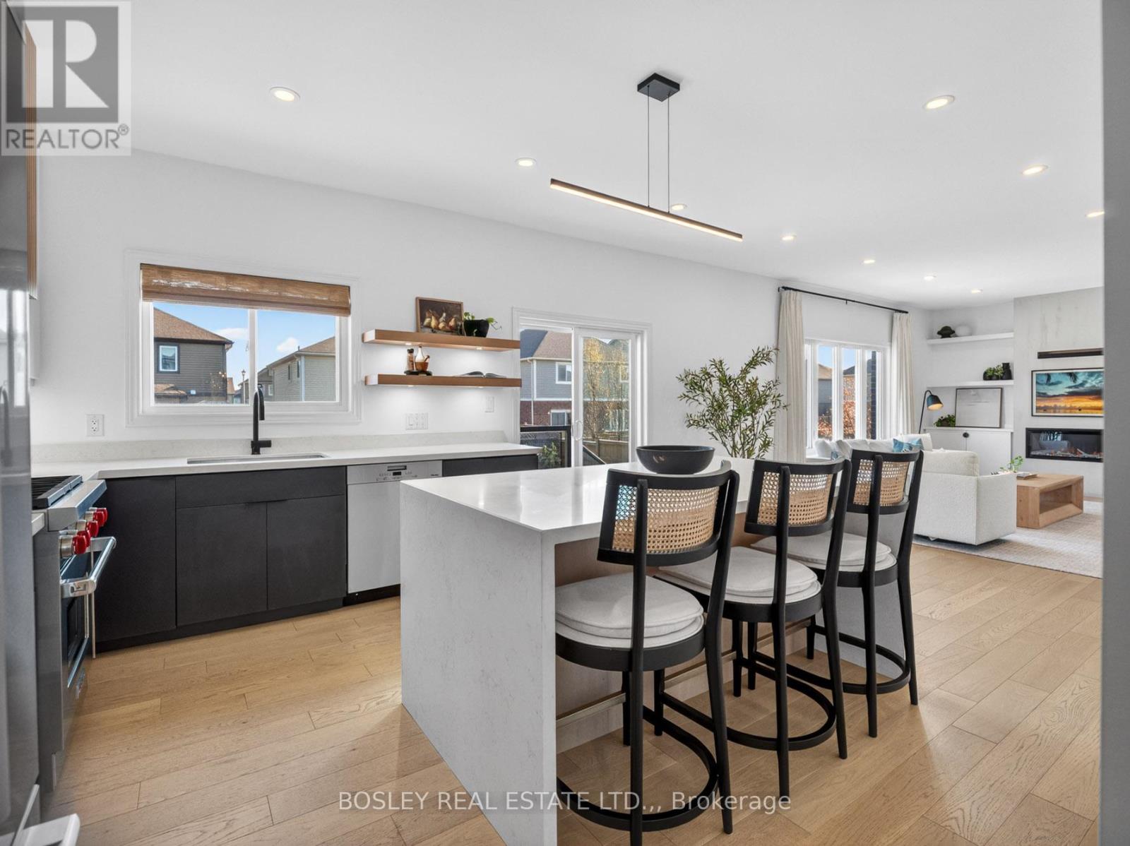 75 BERGENSTEIN CRESCENT