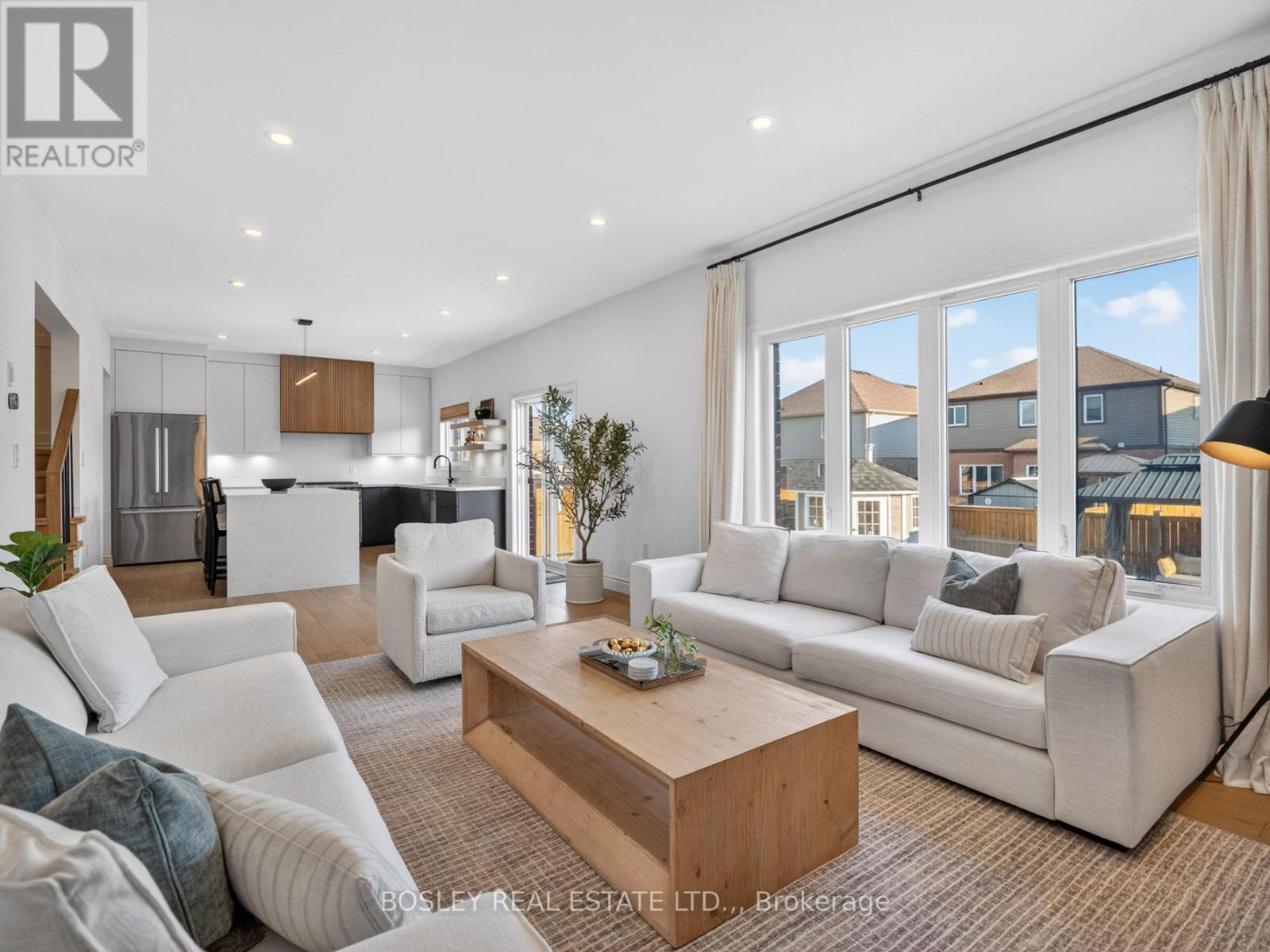 75 BERGENSTEIN CRESCENT