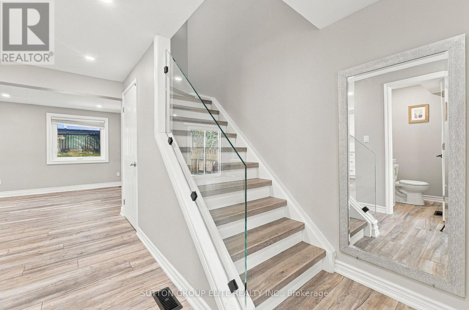 446 MISTY CRESCENT