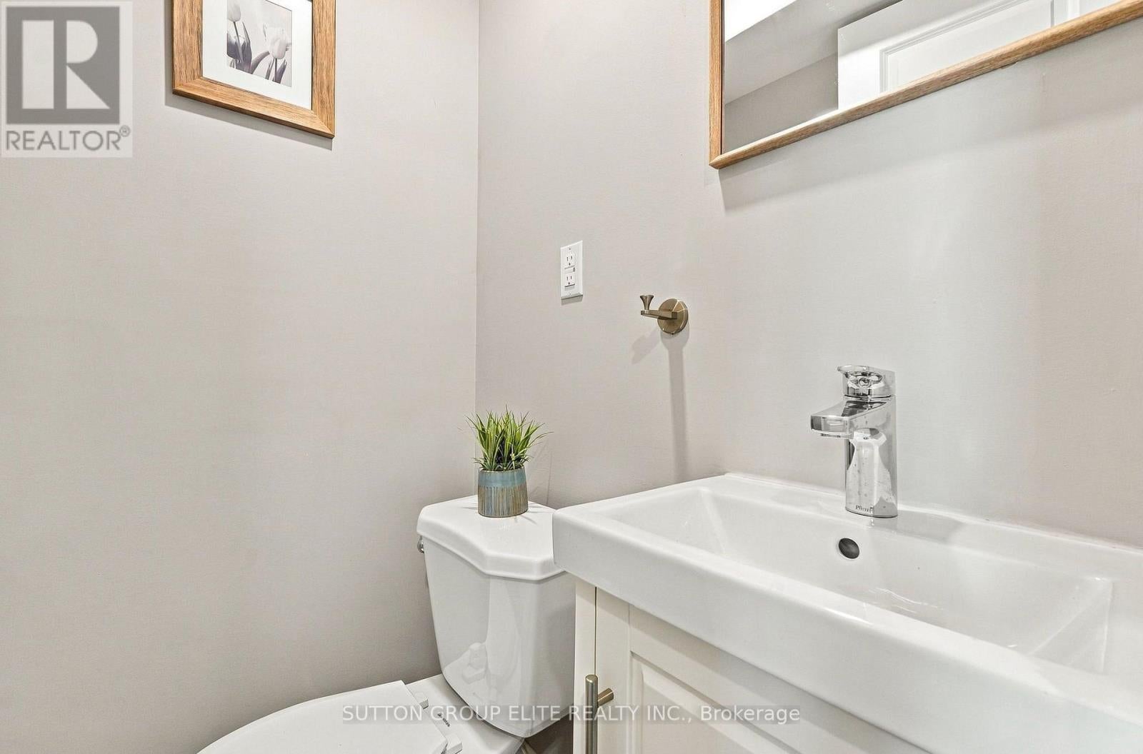 446 MISTY CRESCENT