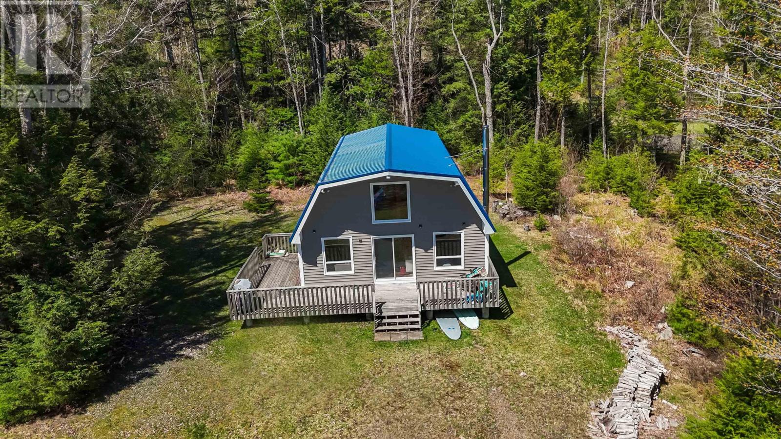 988 Labelle Road - Photo 2