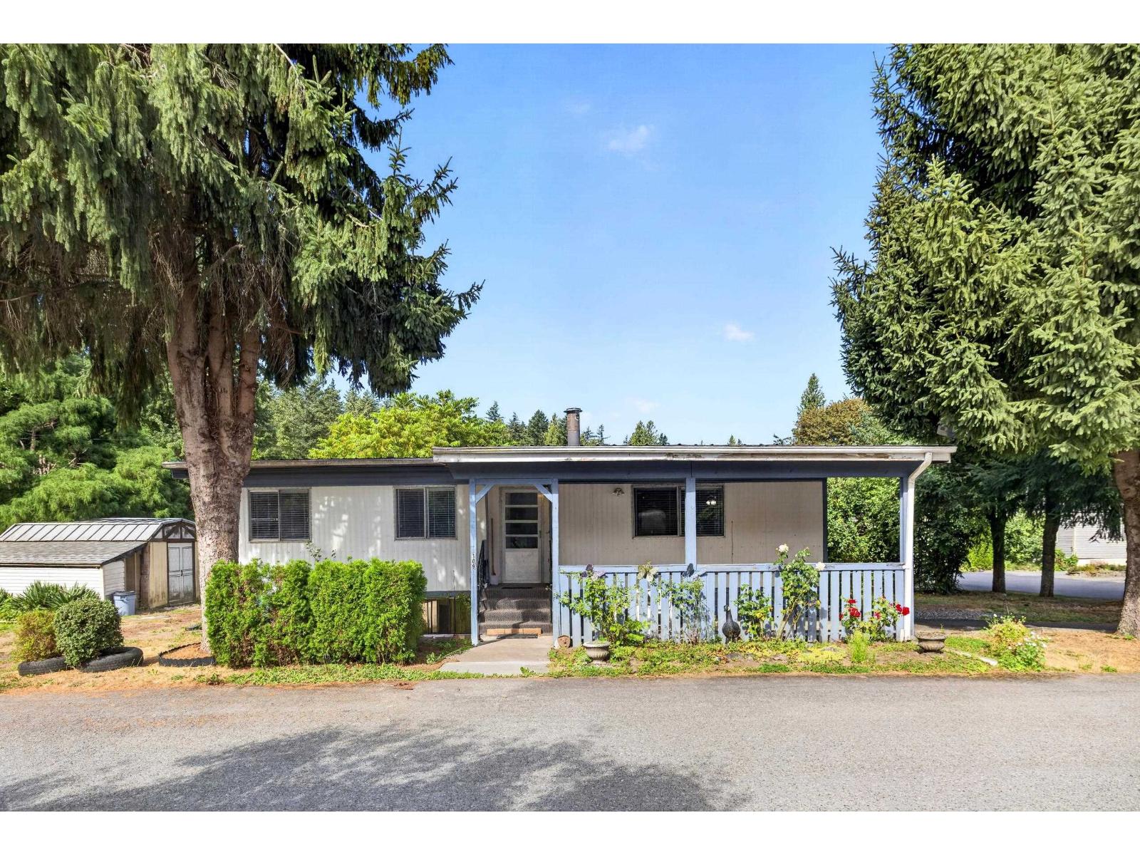 109 3942 COLUMBIA VALLEY ROAD, Cultus Lake East