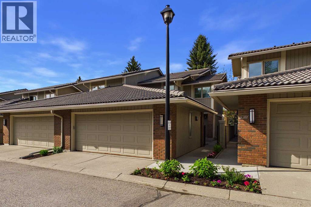 252, 20 Midpark Crescent SE