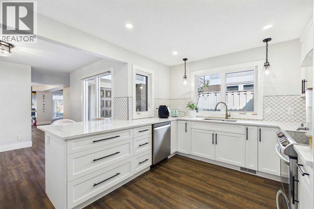 252, 20 Midpark Crescent SE