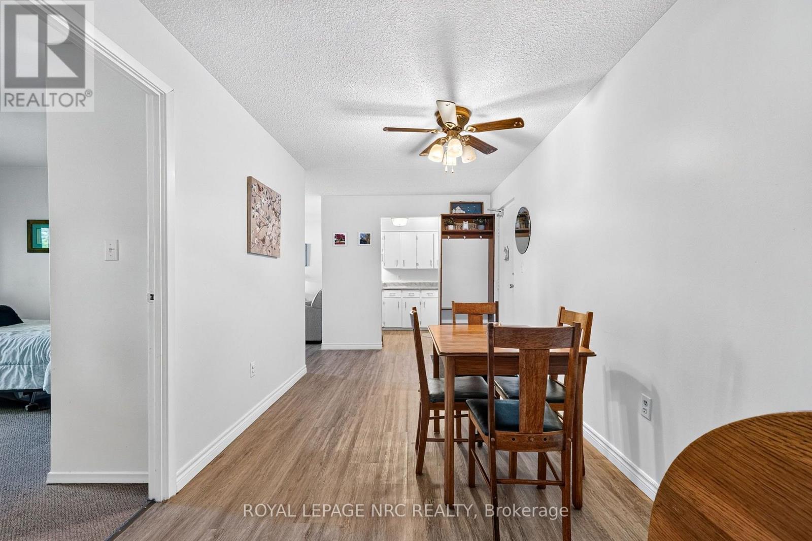 327 - 72 MAIN STREET E