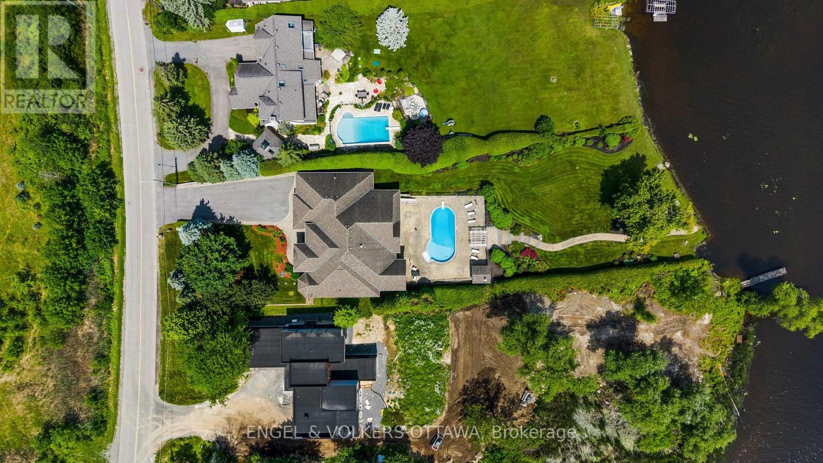 25 WINDING WAY