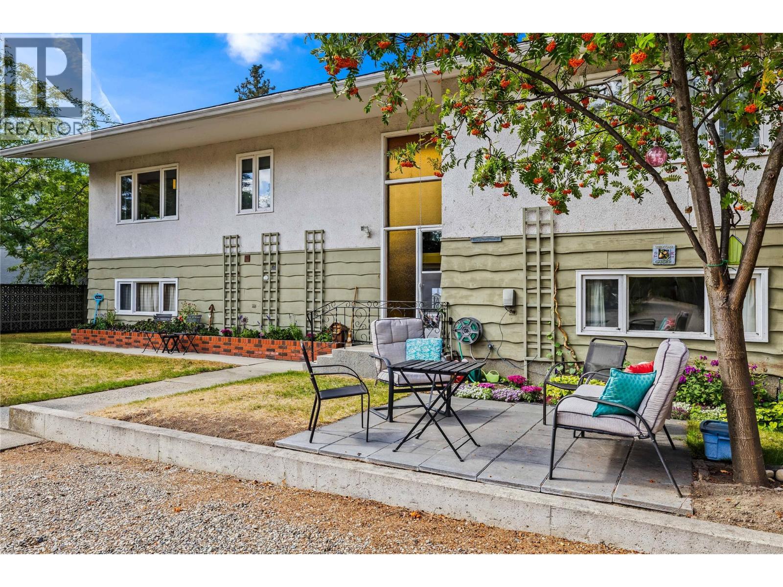 4088 Lakeshore Road