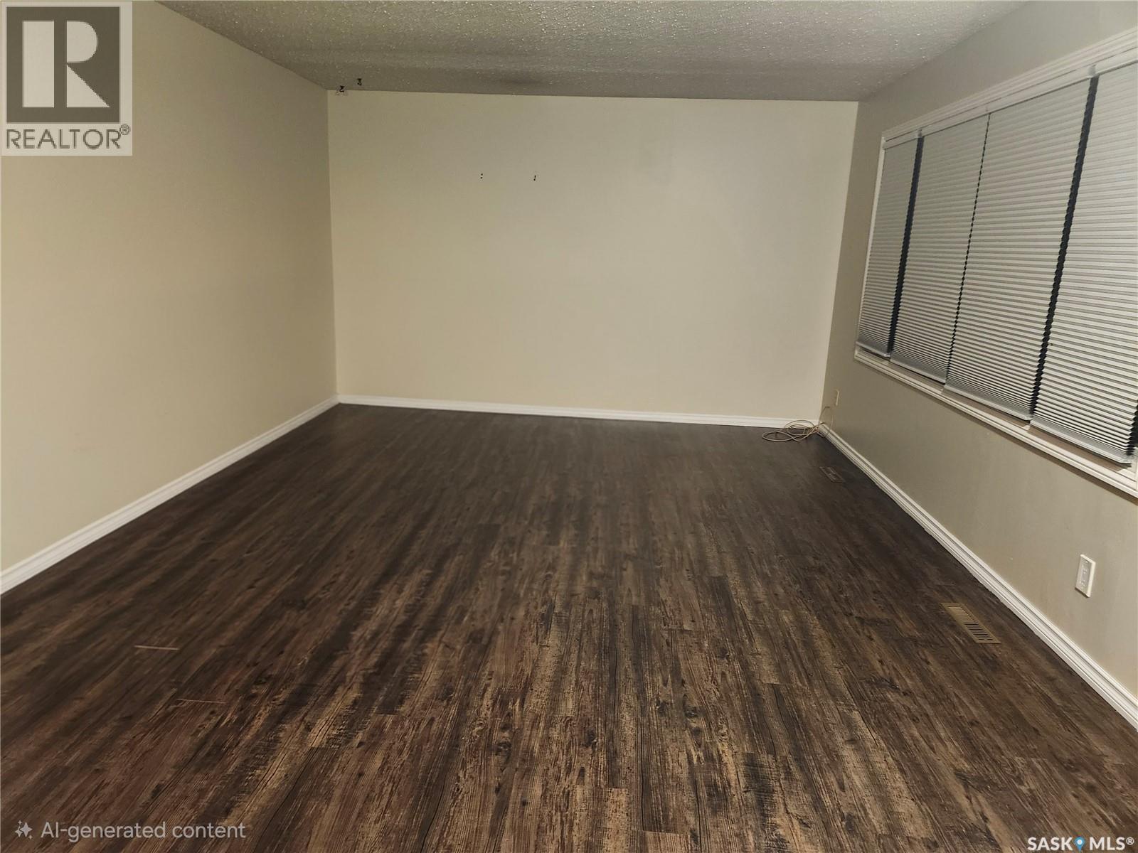 412 2nd STREET N