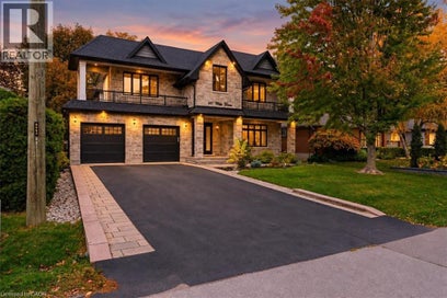 471 WILLIS Drive Oakville ON L6L 4V6