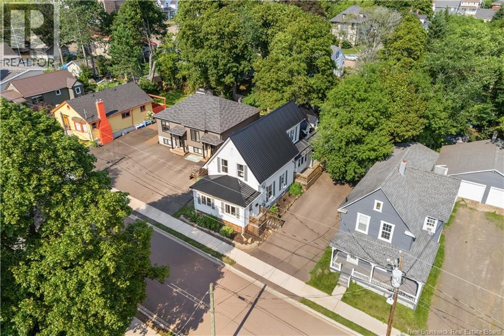 47 Peter Street - Photo 2