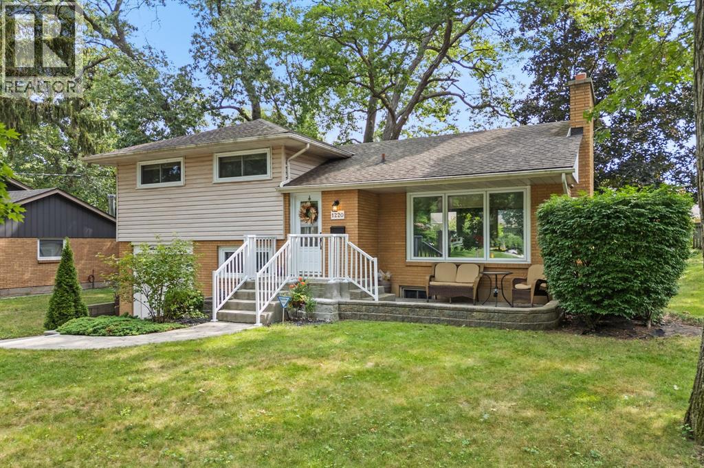 1220 RIDGEWOOD DRIVE