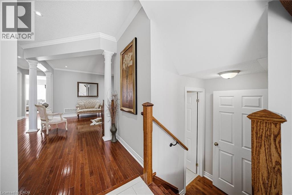 884 STOUTT Crescent