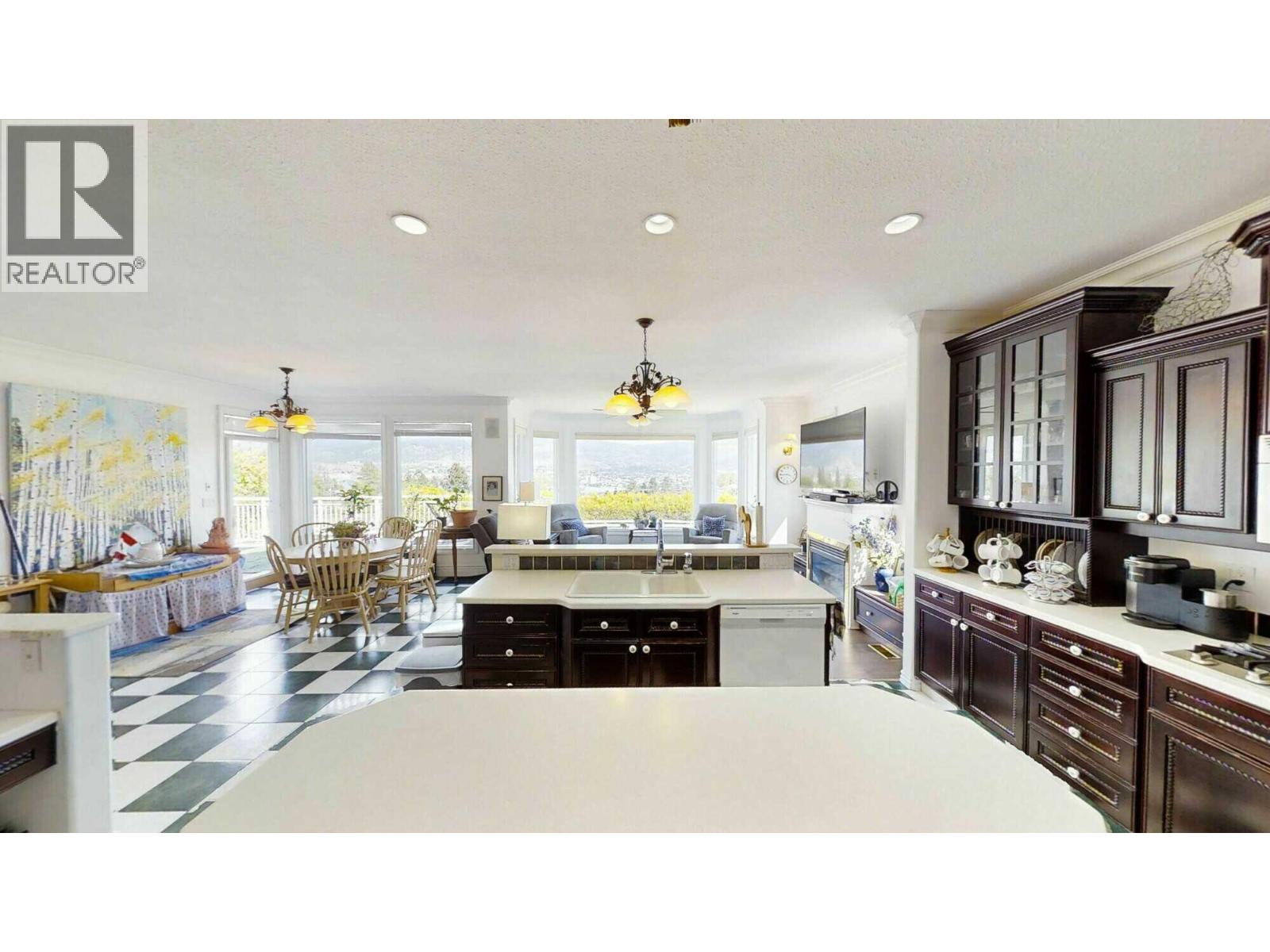 317 Hyslop Drive