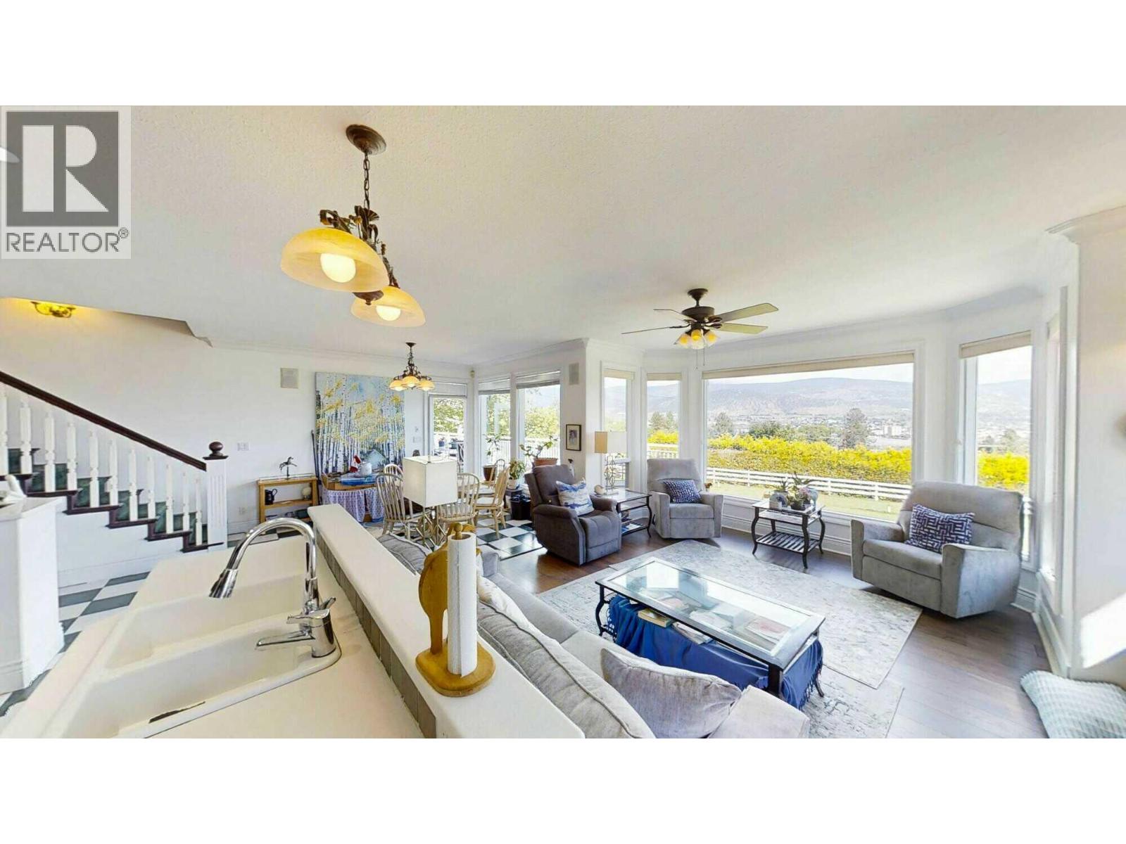 317 Hyslop Drive