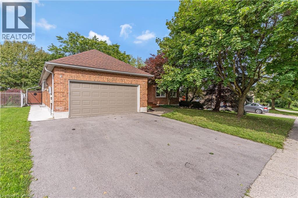 372 GATESTONE Boulevard