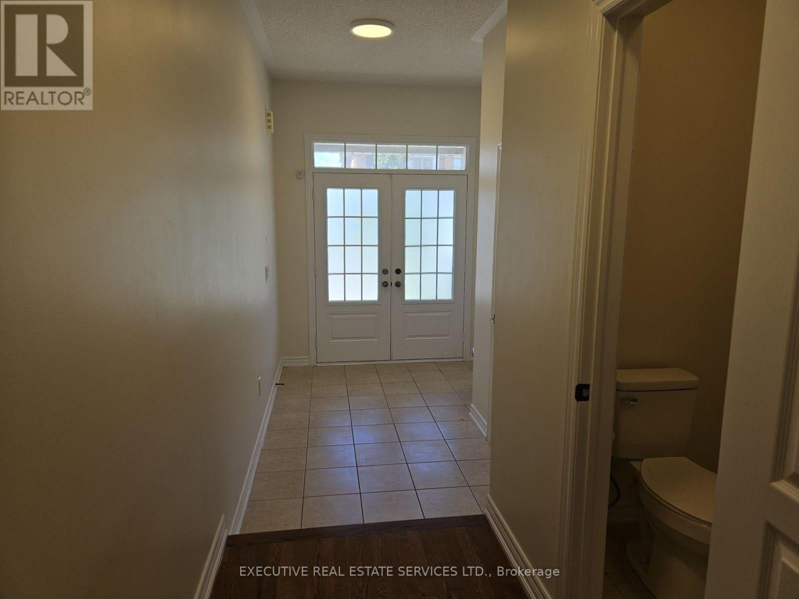 27 DURANGO DRIVE W