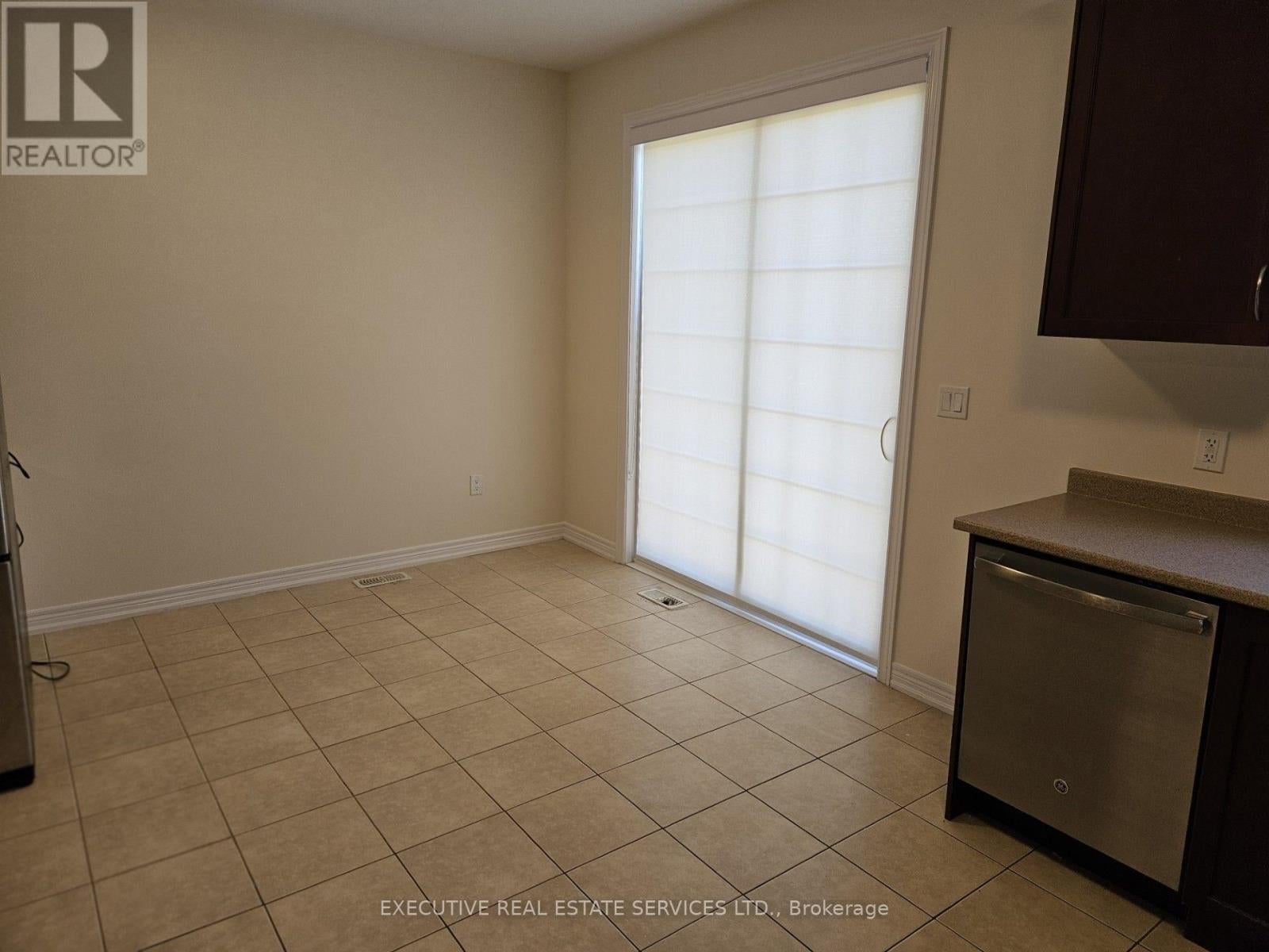 27 DURANGO DRIVE W