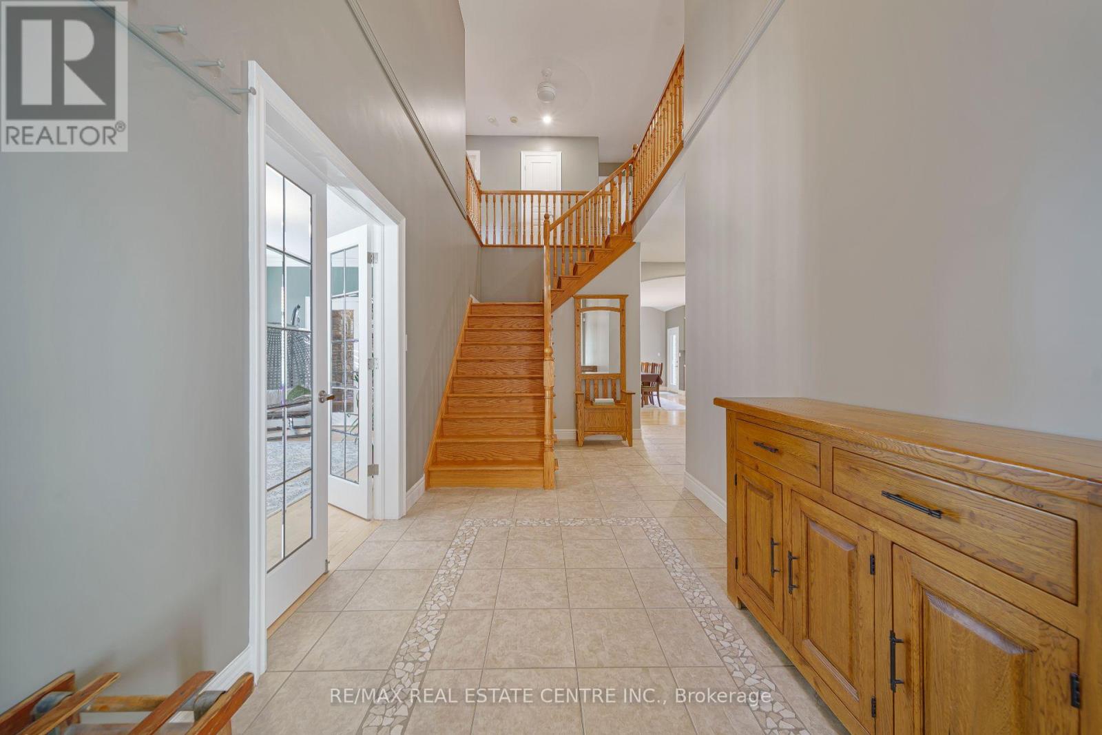 112 DIRKSEN COURT