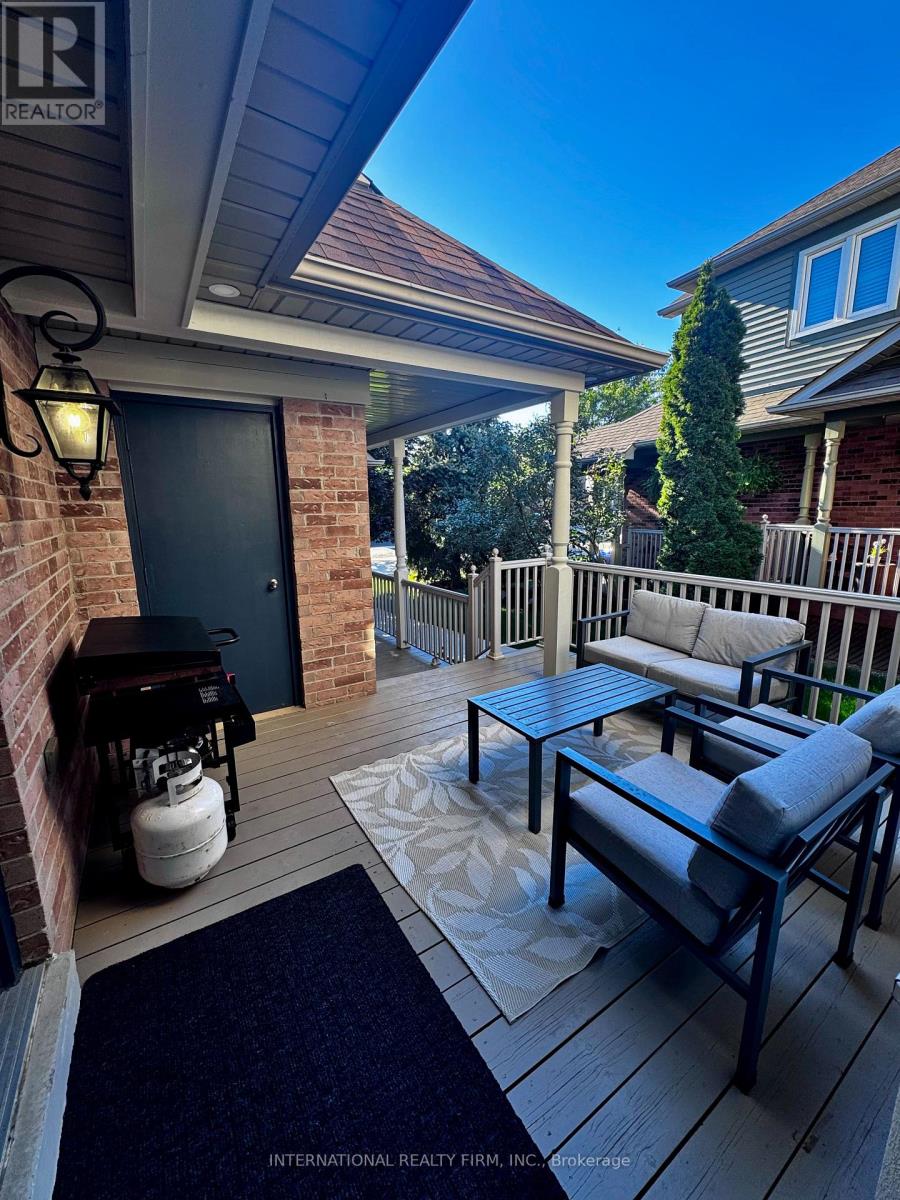 2745 GALLEON CRESCENT