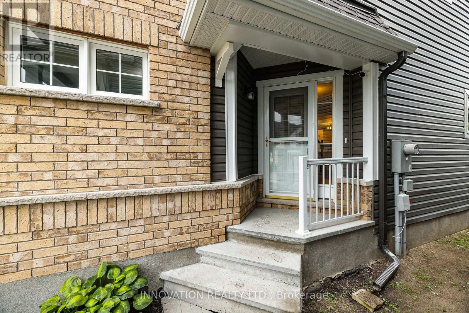 366 MEADOWBREEZE DRIVE