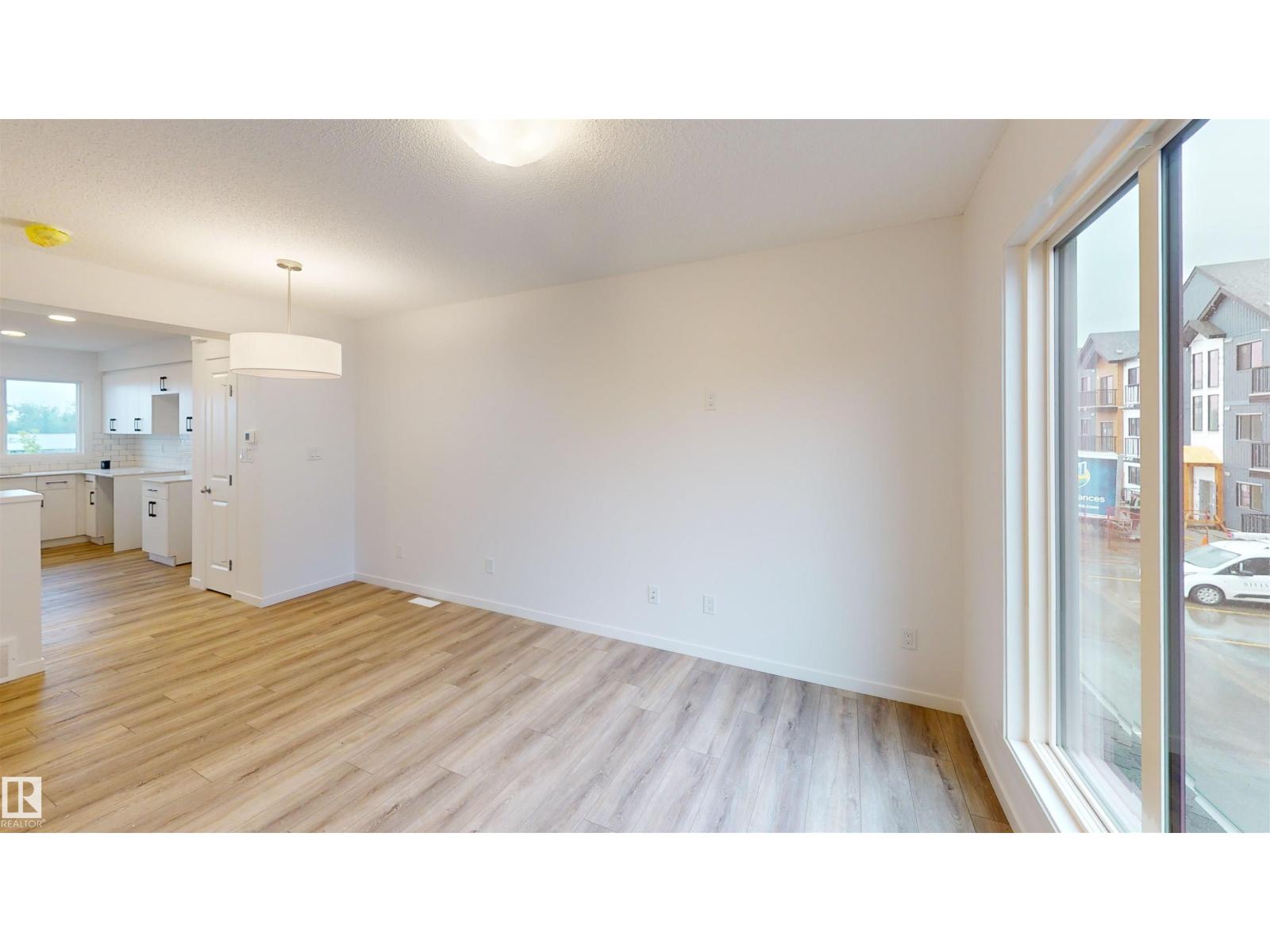 #5 29 Airport RD NW
