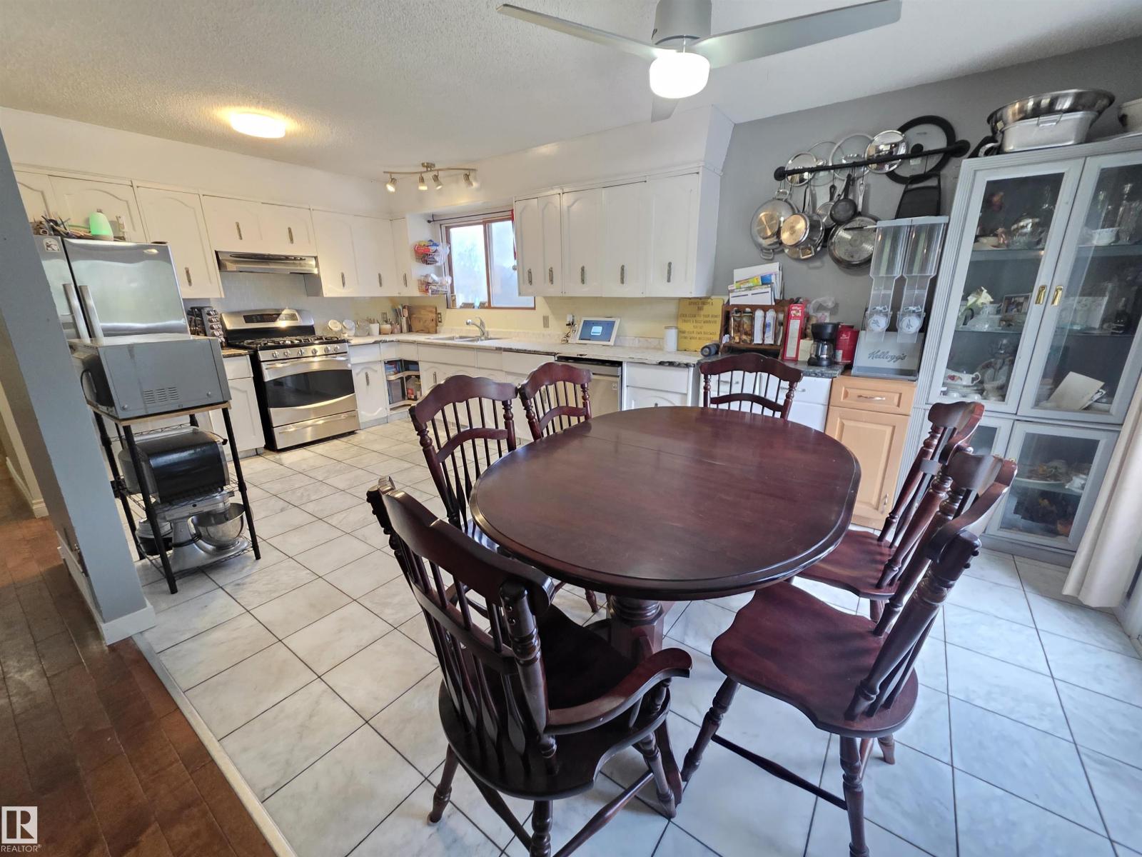 #28 53111 RGE ROAD 22