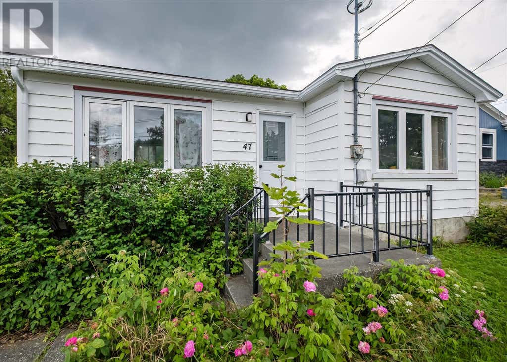 47 AIRPORT HEIGHTS DRIVE