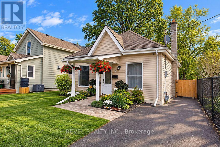 11 STIRTON AVENUE