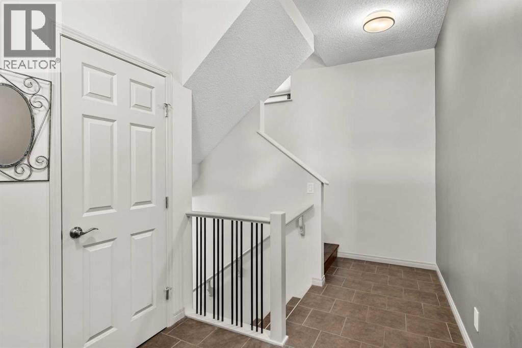 158 Skyview Point Crescent NE
