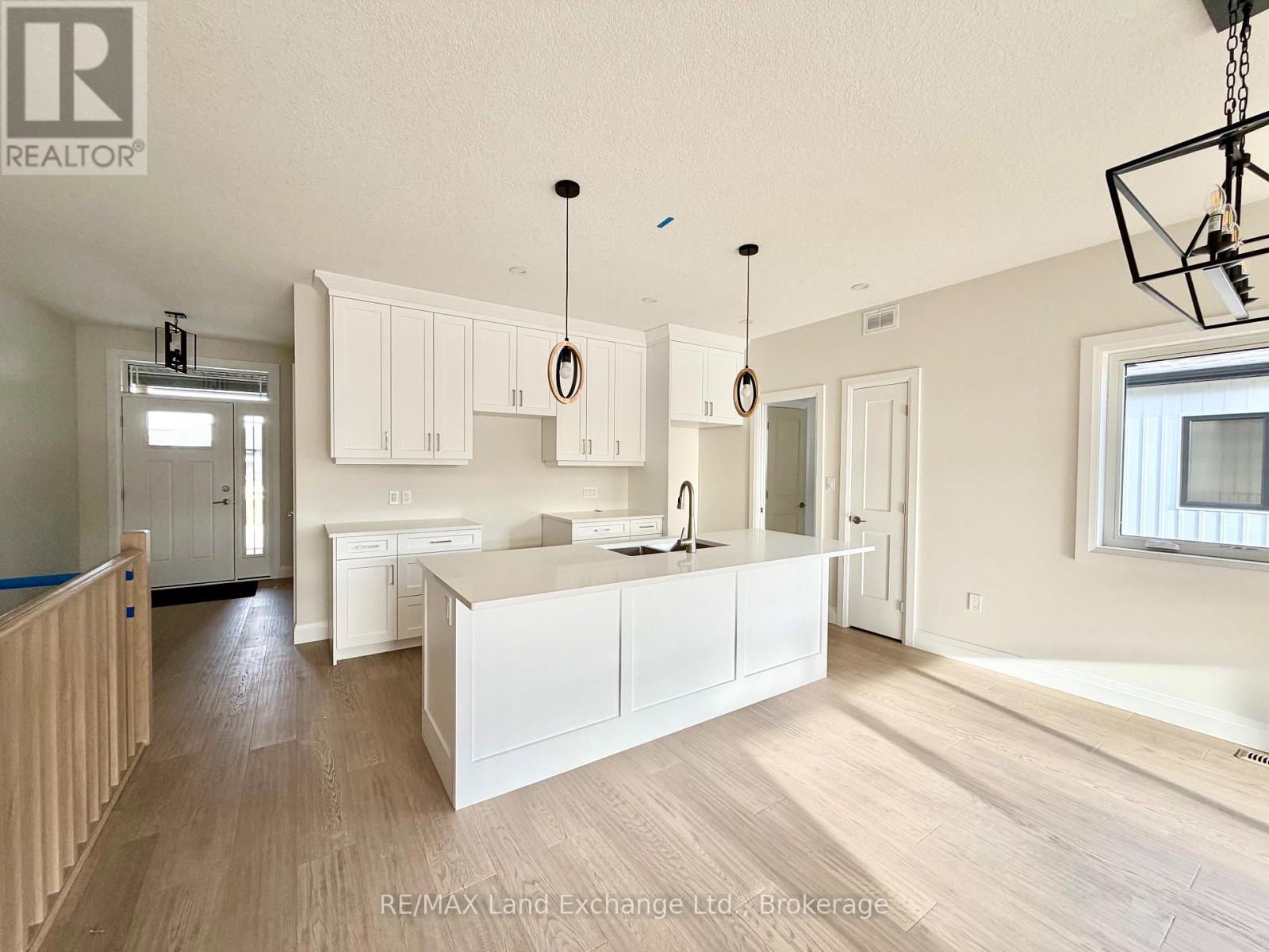 155 WESTLINKS DRIVE