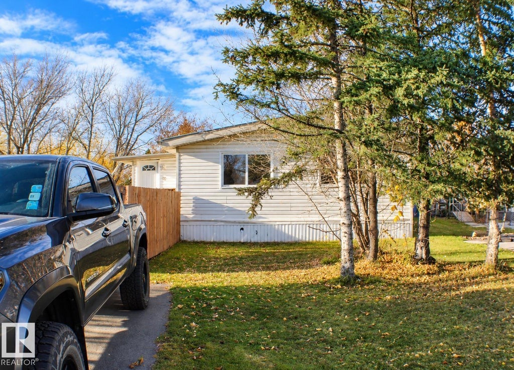 11 WILLOW PARK ESTATE, LEDUC, AB T9E 5P9 - Image 2462298527.jpeg?d=l