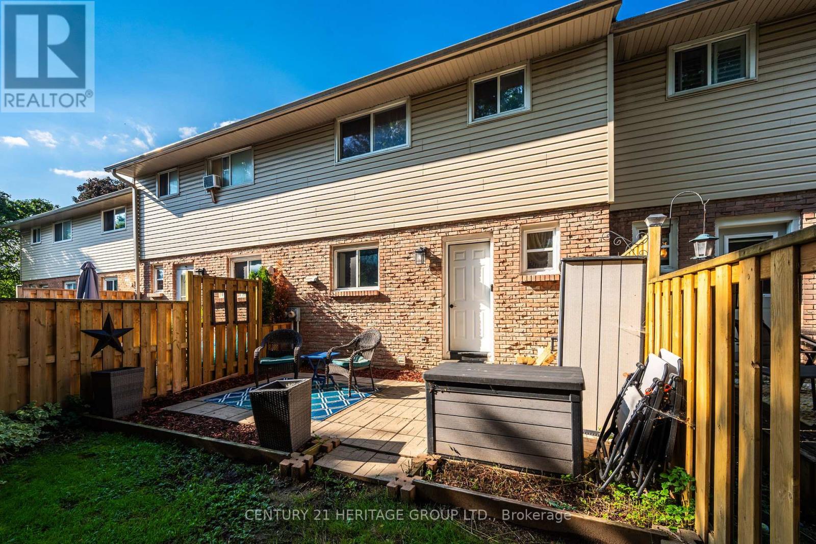 173 ROSEMUND CRESCENT